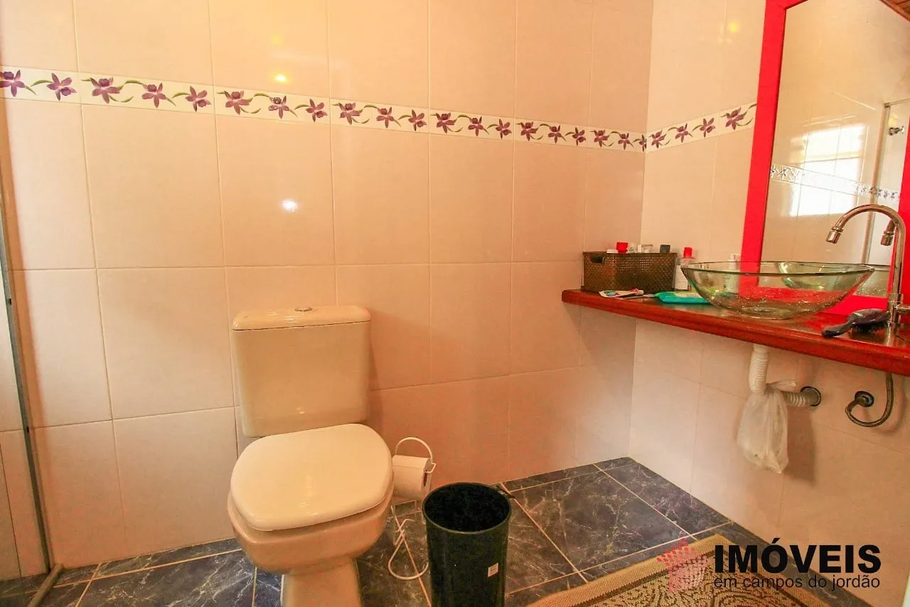 Imagem Comercial à venda 14 Quartos, 14 Suites, 5 Vagas, 380M², Vila Nova Suiça, Campos do Jordão - SP