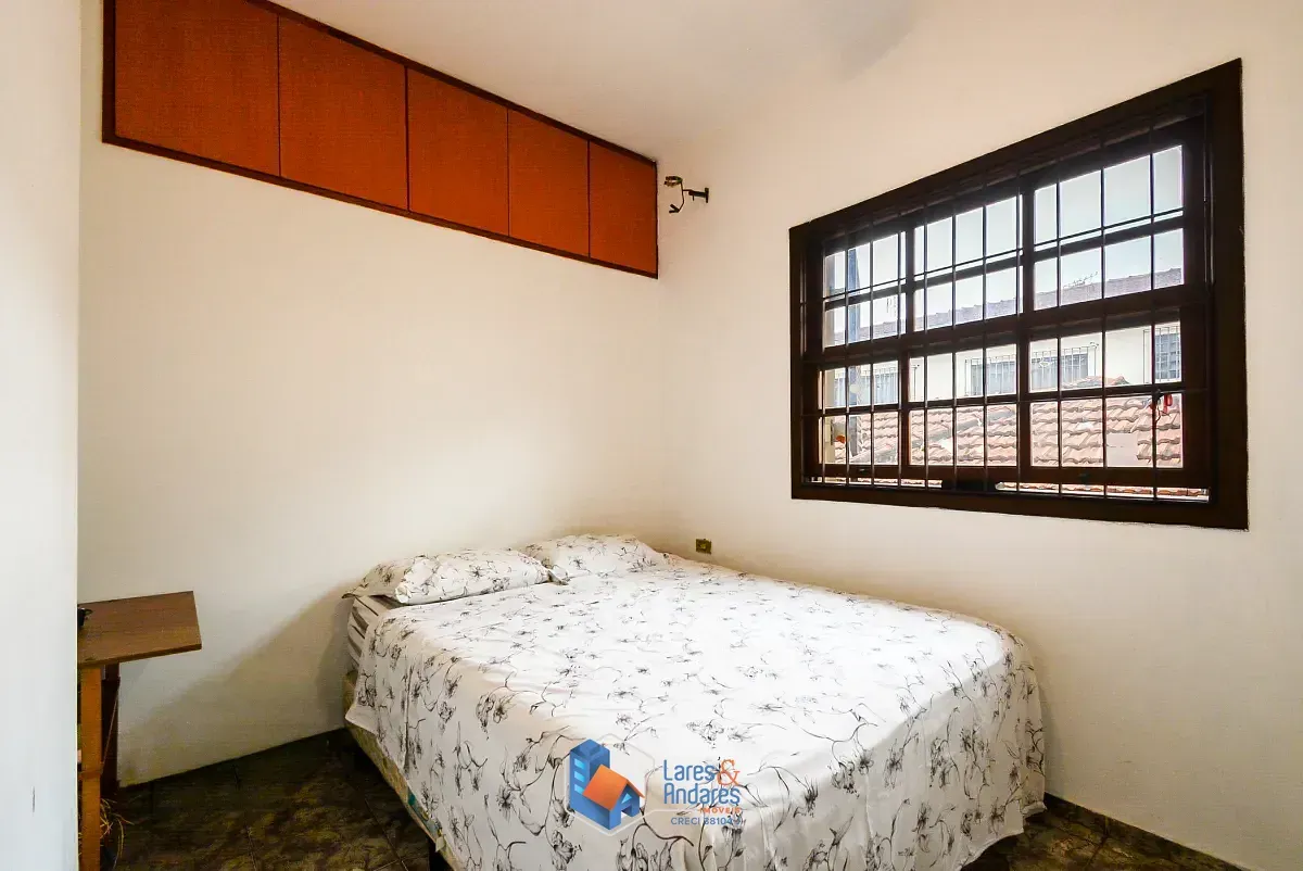 Imagem Sobrado para venda em Campo Belo com 3 quartos, sendo 1 suíte, 185m²