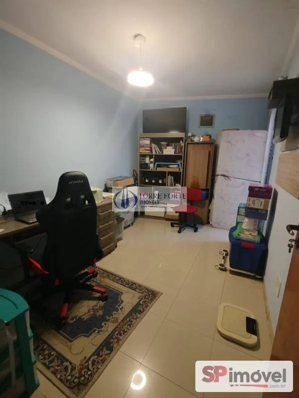 Imagem Sobrado com 3 dormitorios 2 vagas , Sacada no Jardim Robru.