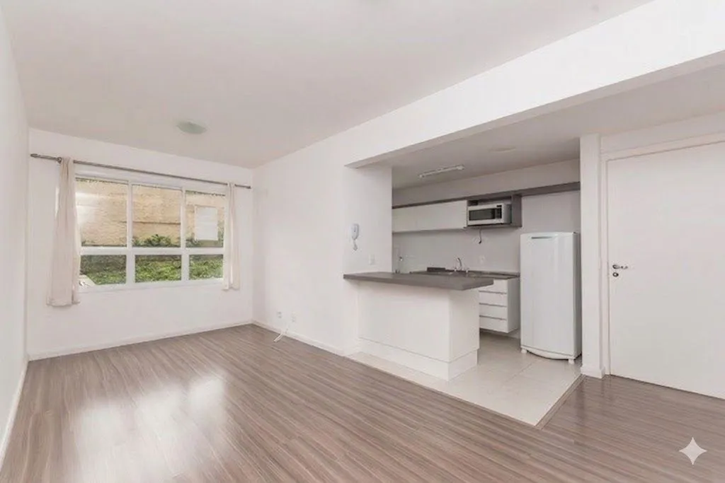 Imagem Apartamento com 02 dormitórios e 01 vaga no Bairro Jardim Carvalho Porto Alegre