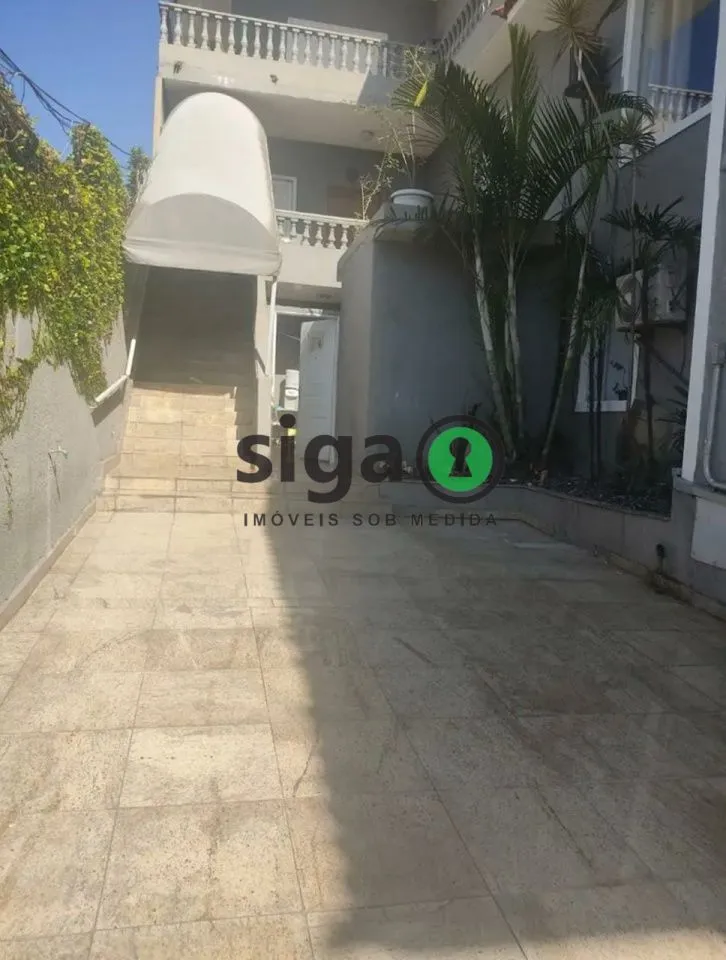 Imagem Casa Assobradada Comercial para LOCAÇÂO no Jardim Guedala com 190m² e 5 salas e 2 banheiros