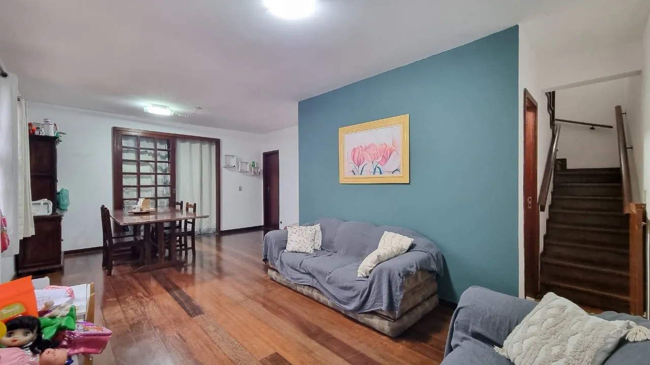 Imagem Casa em Condomínio para Venda em Teresópolis / RJ no bairro Alto