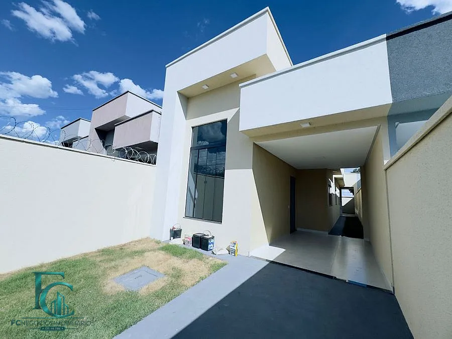 Foto do imóvel Linda casa a Venda no Retiro do Bosque Aparecida em Rua das Amendoeiras