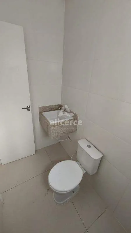 Imagem CASA 3 QUARTOS COM SUÍTE, PISCINA E EDÍCULA - SERRARIA - SÃO JOSÉ/SC