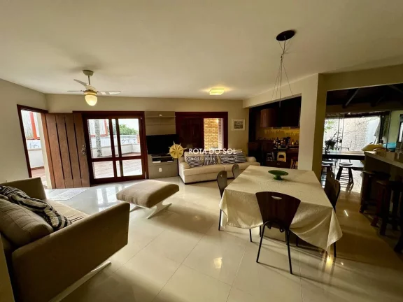 Imagem Casa de praia à venda quadra mar à venda Praia Centro Bombinhas SC