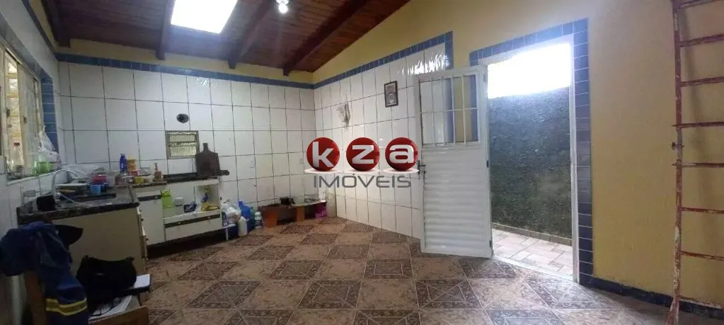 Imagem Chácara à venda em Valinhos-SP: 2 quartos, 1 sala, 1 banheiro e 80,00 m² de área em Chácaras São Bento!