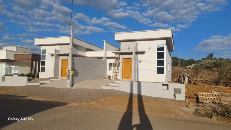 Imagem Casa Geminada para Venda em Concórdia, Vila Jacob Biezus, 2 dormitórios, 1 suíte, 1 banheiro, 1 vaga