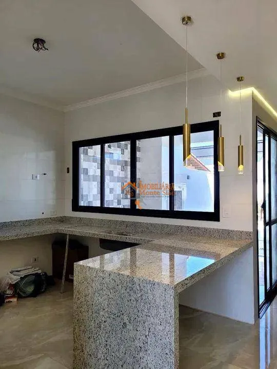 Imagem Casa com 3 dormitórios à venda, 140 m² por R$ 1.100.000,00 - Aeroporto - Guarulhos/SP