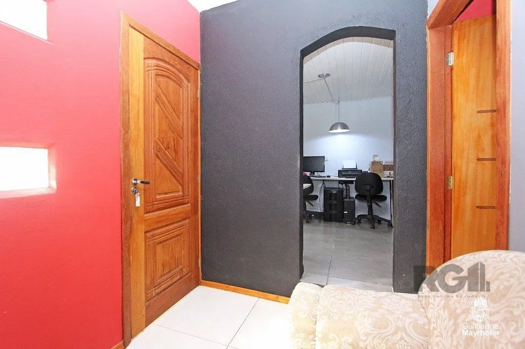Imagem Casa de 250m² Para comprar no Bairro Mont Serrat Por R$1.120.000,00