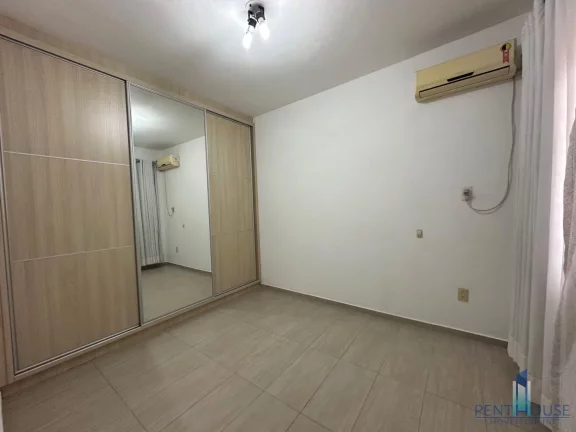 Imagem Casa para Venda em Jaraguá do Sul, Vila Nova, 4 dormitórios, 1 suíte, 3 banheiros, 1 vaga