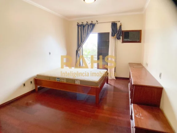 Imagem Apartamento Espaçoso em Ótima Localização Com 361,96 de área privativa, esse apartamento conta ...