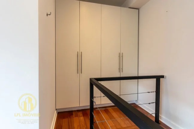 Imagem Duplex para Locação na Vila Olimpia: Mobiliado, com 1 suíte e 1 vaga.