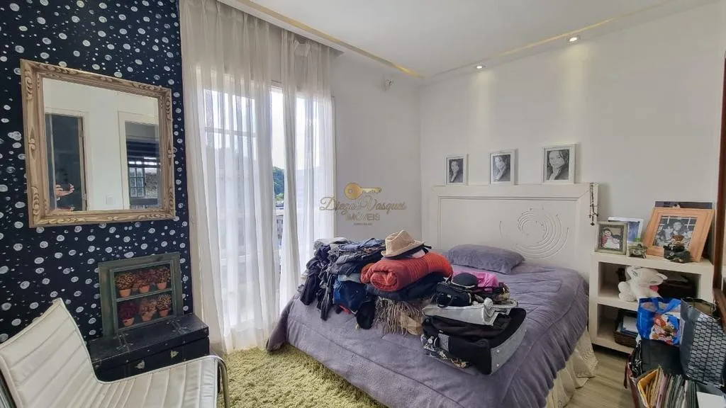 Imagem Casa em Condomínio para Venda em Teresópolis / RJ no bairro Várzea