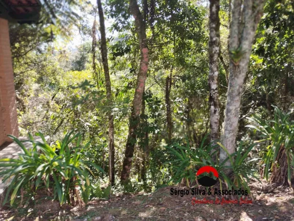 Imagem Terreno a Venda Localizado no Alto do Capivari em Campos do Jordão - SP.