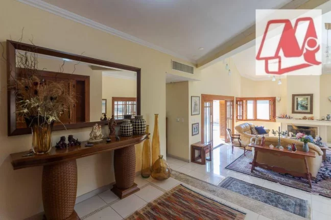 Imagem No Partenon, casa de 740m,² 4 suites. piscina