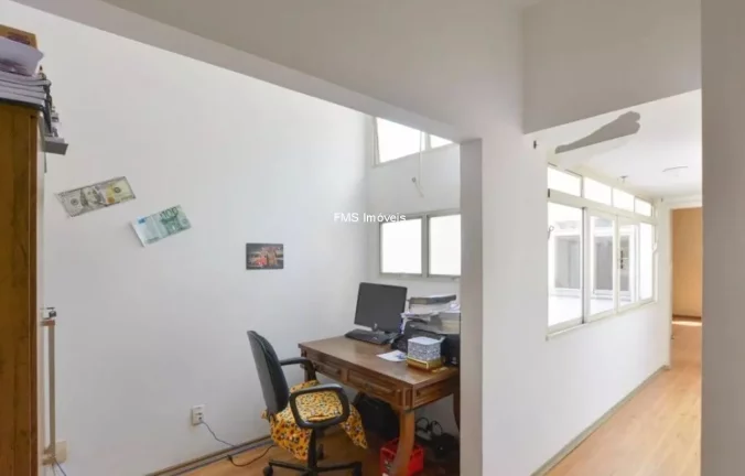 Imagem Casa comercial com 331m2 na Vila Mariana.