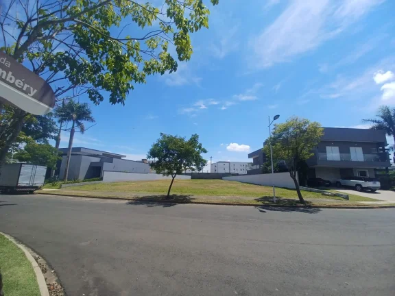 Imagem Lindo terreno plano no Residencial Saint Patrick!