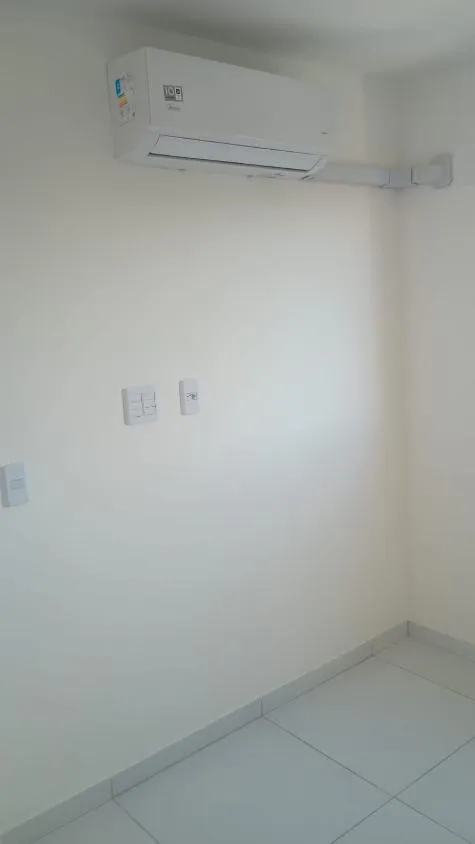 Imagem 2/4 com suíte a 800 metros do Parque Shopping em Lauro de Freitas