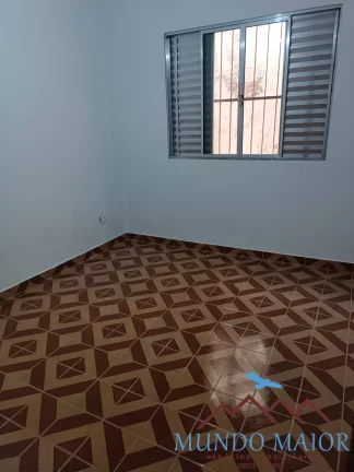 Imagem Oportunidade! Sobrado com Suíte e Quintal a 5 Min da Estação Capuava !!!!!!