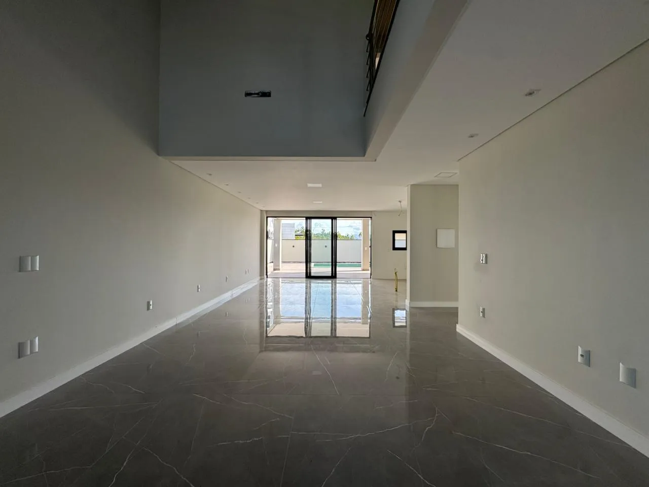 Imagem Casa à venda com 265m2 por R$ 3.165.000,00