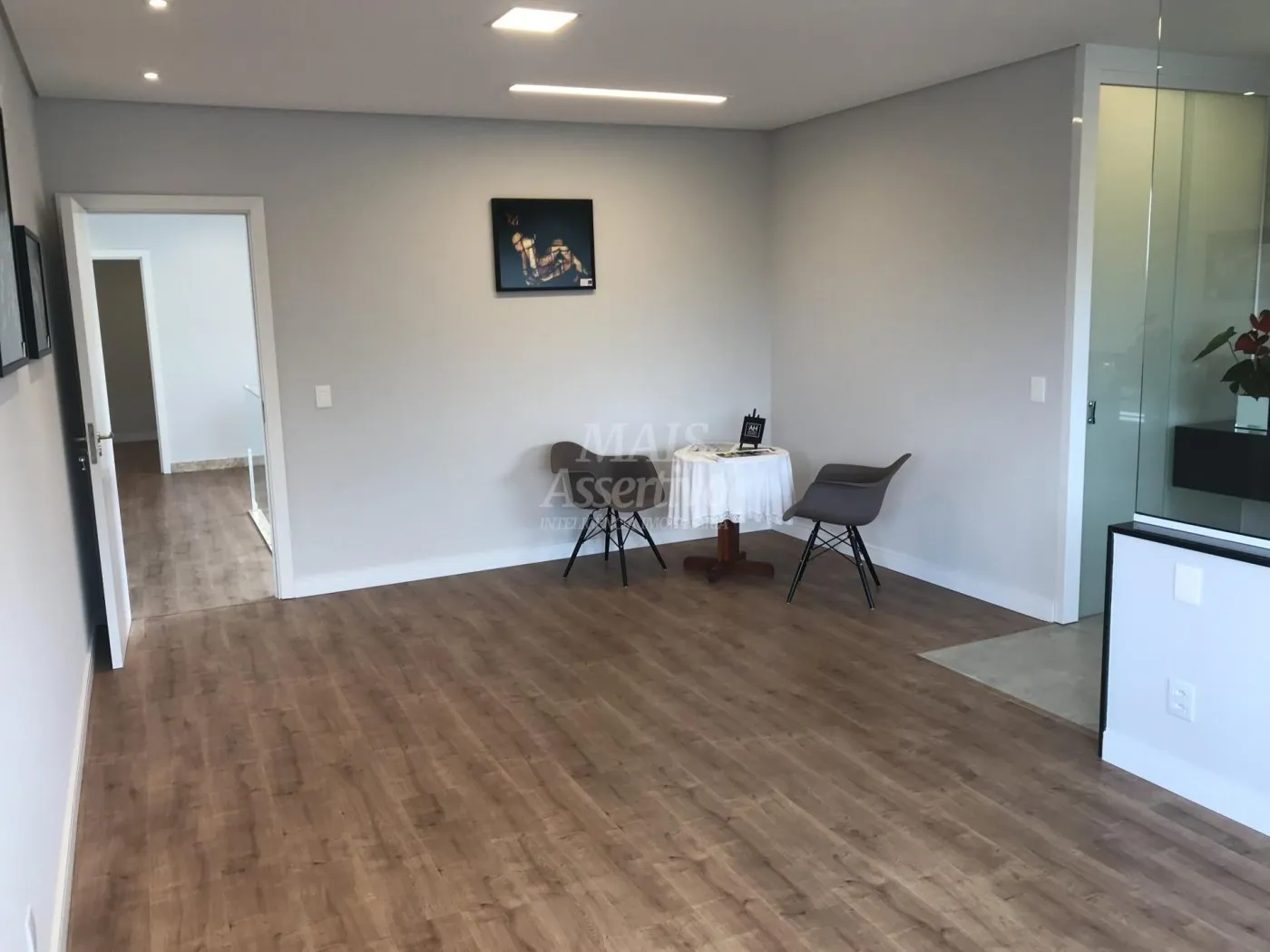 Imagem Excelente apartamento de 03 dormitórios e 03 vagas a venda em Novo Hamburgo