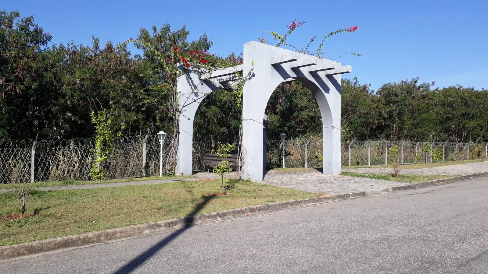 Imagem Amplo Terreno no Condomínio Renaissance.