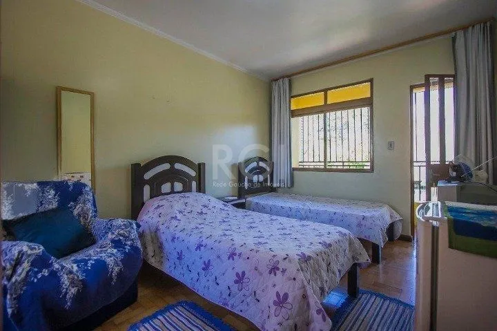 Imagem Casa para Venda - 400m², 6 dormitórios, sendo 1 suites, 3 vagas - Santana