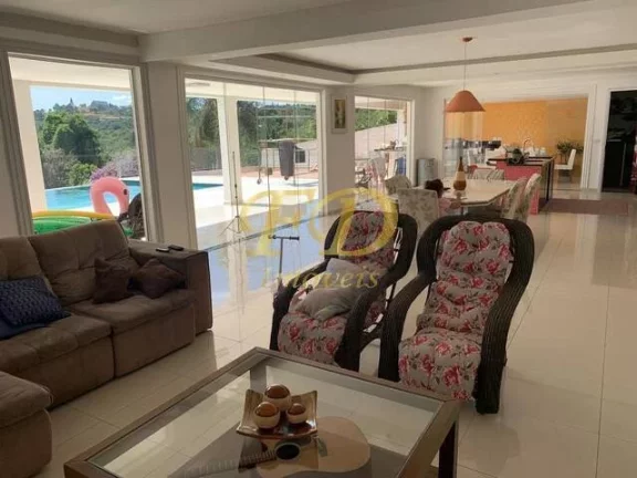 Imagem Casa em Condomínio Fechada