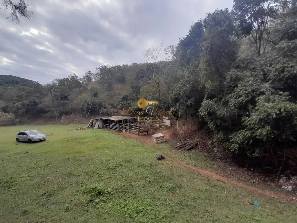Imagem Terreno para Venda em Teresópolis / RJ no bairro Albuquerque