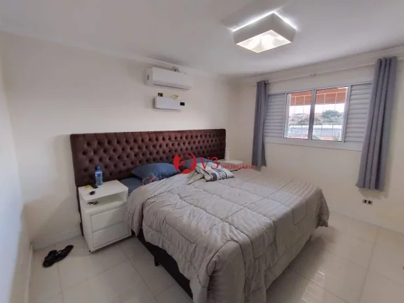 Imagem Sobrado a venda na Vila Jacuí 3 Dormitórios sendo 3 Suítes, 5 Vagas, 360 m