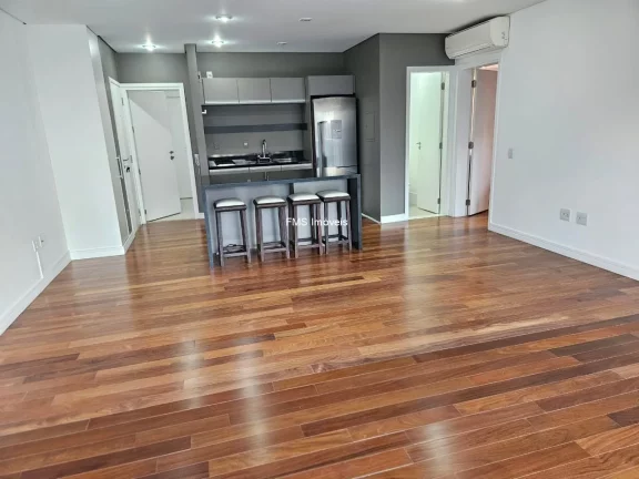 Imagem Apartamento no Itaim Bibi com 2 Quartos sendo 1 Suíte, 3 Banheiros, 2 Vagas.