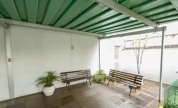 Imagem APARTAMENTO MOBILIADO E COM VAGA NO MENINO DEUS