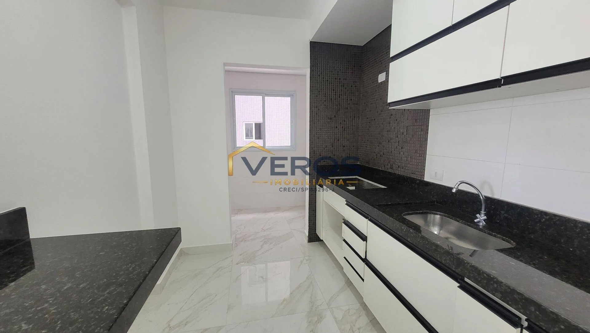 Imagem Apartamento a venda 500 metros da praia no Indaiá Caraguatatuba