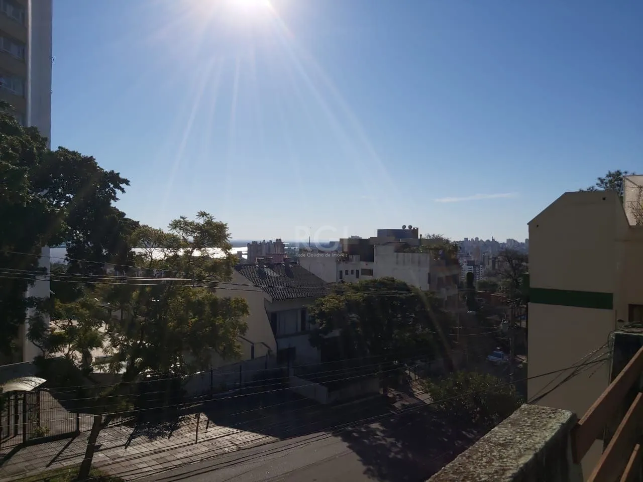 Imagem Terreno para Venda - 1043.21m², 0 dormitórios, Menino Deus, Porto Alegre
