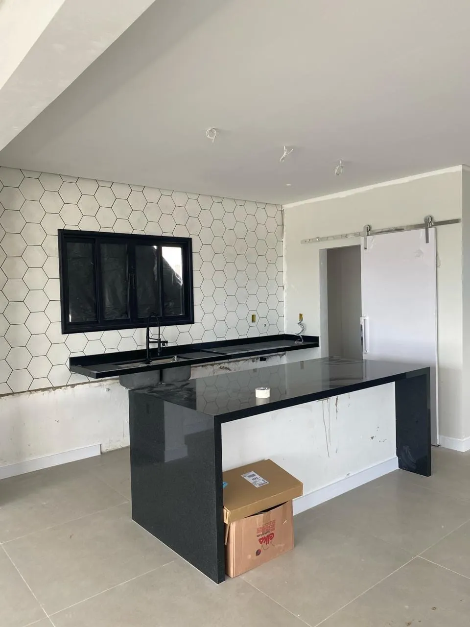 Imagem Casa à venda 3 Suites, 4 Vagas, 262.19M², Chácaras Cataguá, Taubaté - SP | Catagua Way