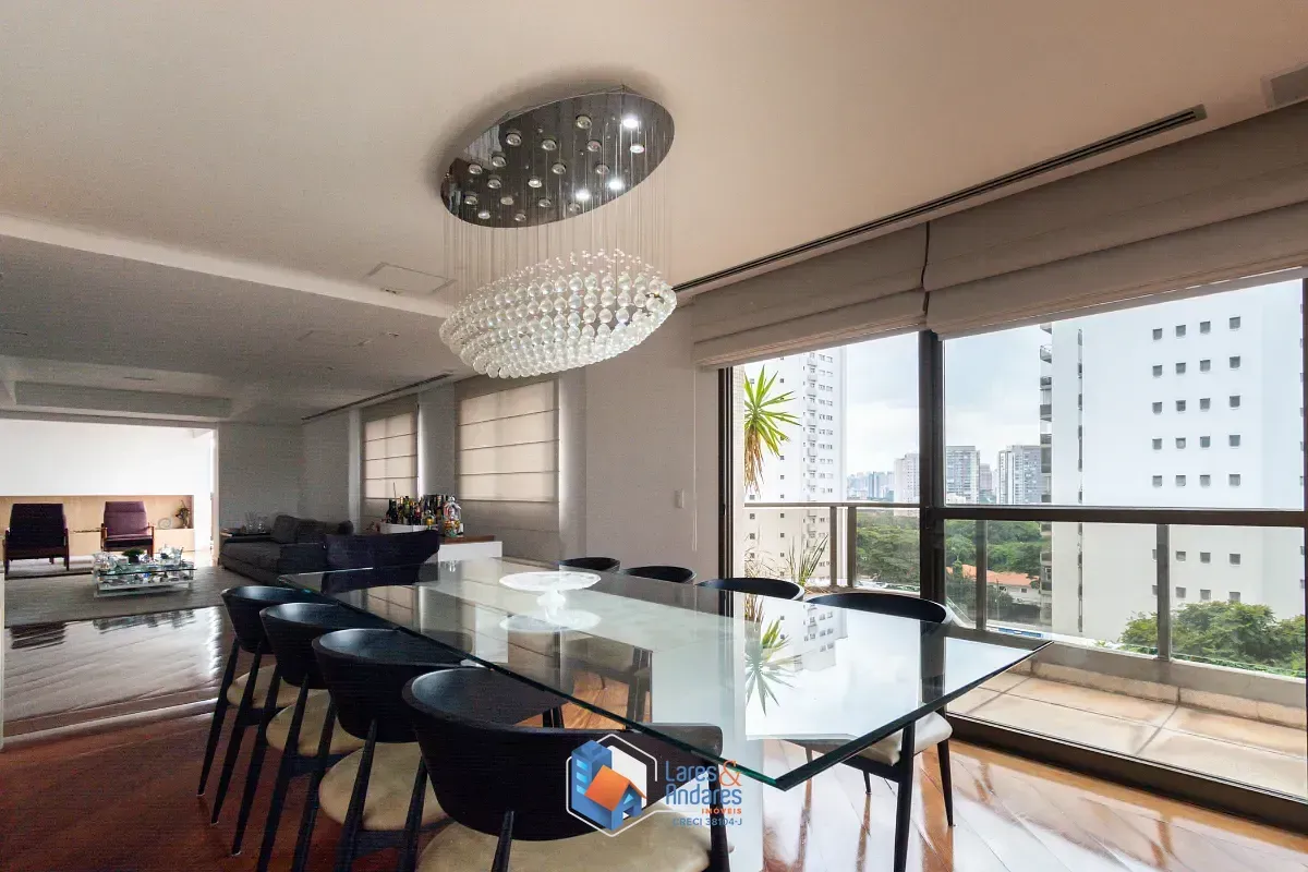 Imagem Cobertura para venda em Moema com 3 quartos, sendo 3 suítes, 389m²