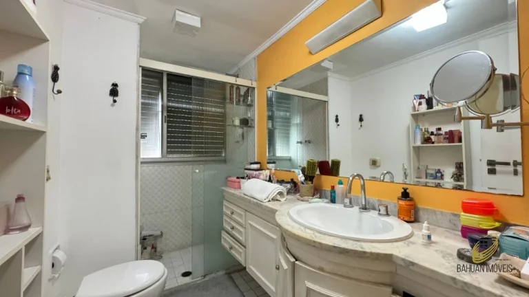Imagem Apartamento de luxo na Vila Suzana, São Paulo-SP, com 4 suítes, 4 quartos, 3 vagas e 300m² de área. Venha conhecer!