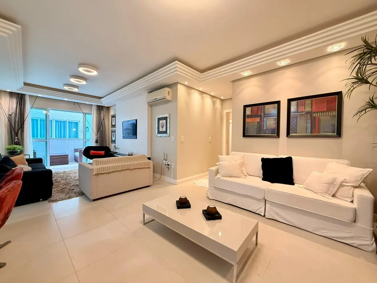 Imagem Apartamento com vista para o mar à venda com 161m2 por R$ 3.500.000,00