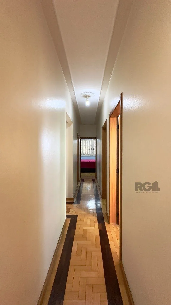 Imagem APARTAMENTO 3 DORMITÓRIOS, DE FRENTE E REFORMADO, NO CENTRO HISTÓRICO