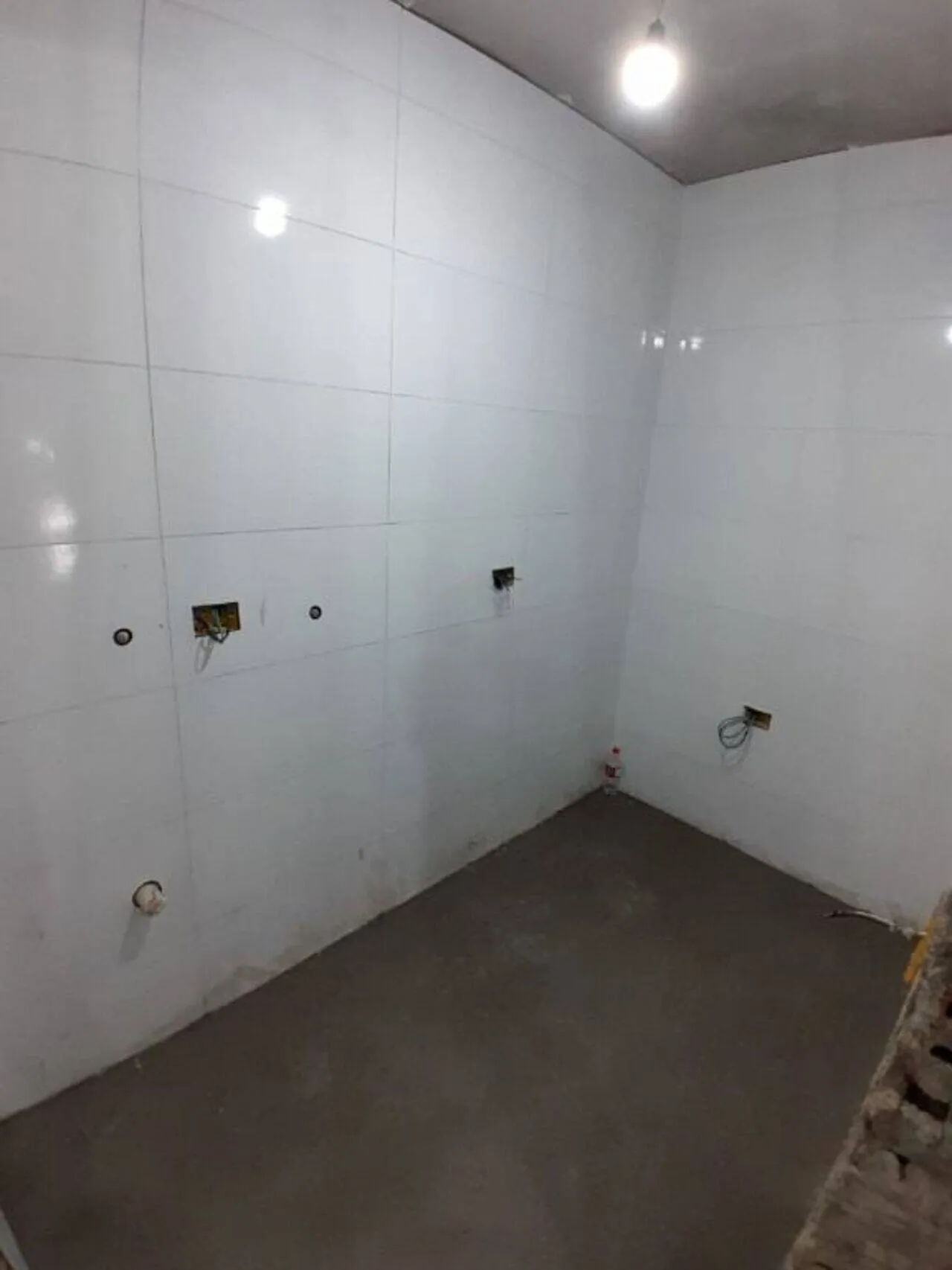 Imagem ALUGO PRÉDIO COMERCIAL NA AV DONA BELMIRA MARIM!