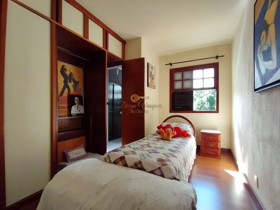 Imagem Casa para Venda em Teresópolis / RJ no bairro Golfe