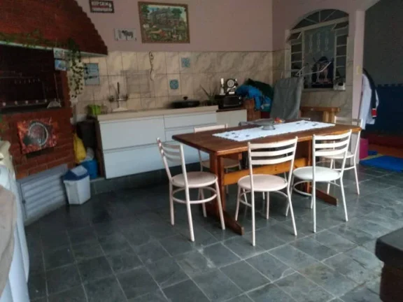 Imagem Casa Sobrado, 3 dormitórios ( 2 suítes), 3 vagas, Vista Verde - Sjc.
