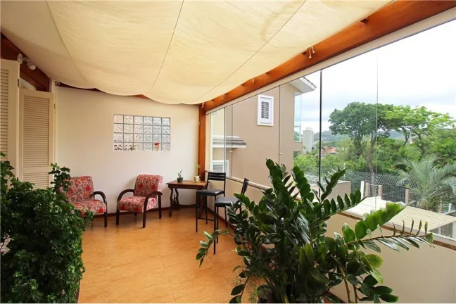 Imagem Casa para venda no bairro Medianeira em Porto Alegre
