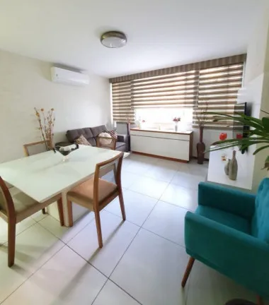 Imagem Apartamento com 2 Quartos à Venda, 95 m² em Icaraí - Niterói