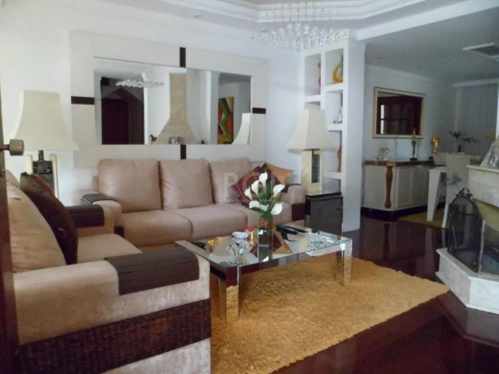 Imagem Casa para Venda - 216m², 4 dormitórios, sendo 1 suites, 8 vagas - Aberta Dos Morros