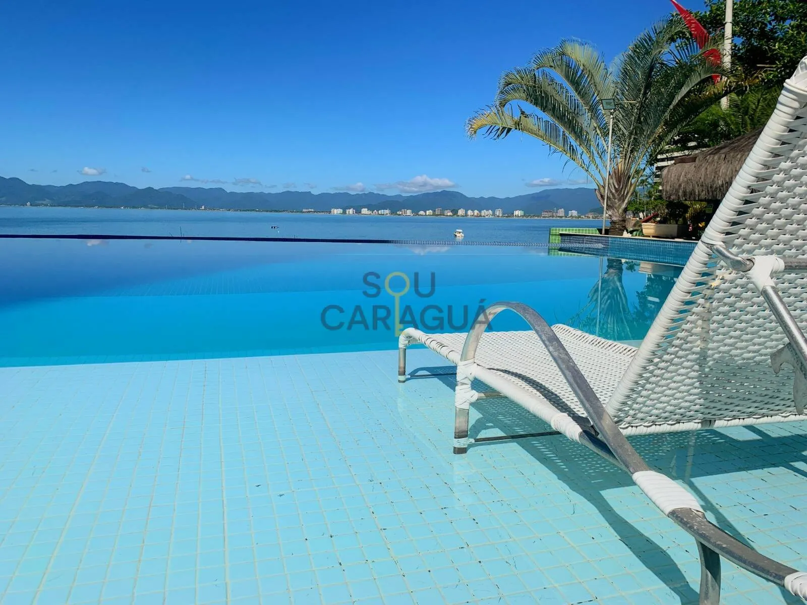 Imagem Apartamento Pé na Areia à Venda no Condomínio Costa Esmeralda | Prainha