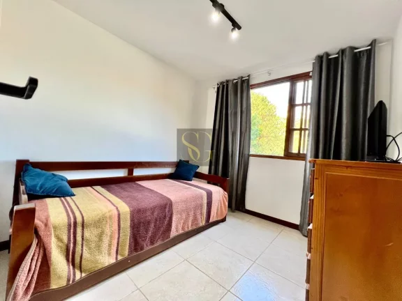 Imagem Casa para Venda em Teresópolis, Bom Retiro, 4 dormitórios, 1 suíte, 3 banheiros, 2 vagas