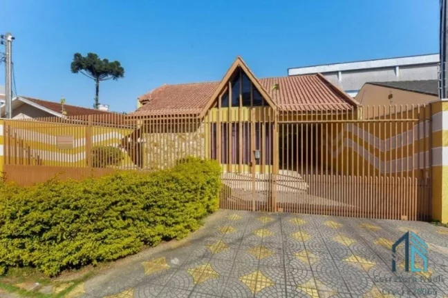 Imagem Casa com edícula a venda, 03 quartos c/suíte, no Portão em Curitiba PR