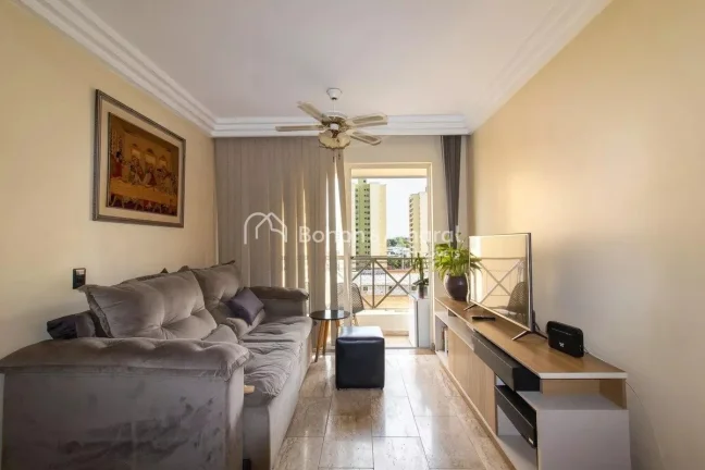Imagem Localizado no charmoso bairro de Mansões Santo Antônio, este espaçoso apartamento de 80 metros qu...