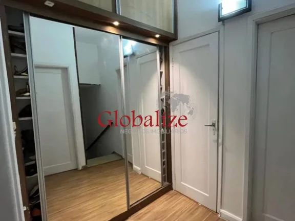 Imagem Casa à venda com 168m², 3 quartos, 1 suíte, churrasqueira, 1 vaga, por R$705.000,00 em Santos